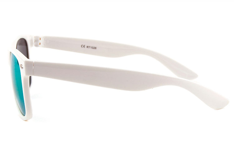 Wayfarer solbrille i hvid med blÃ¥ spejlglas - accessories.dk - billede 3