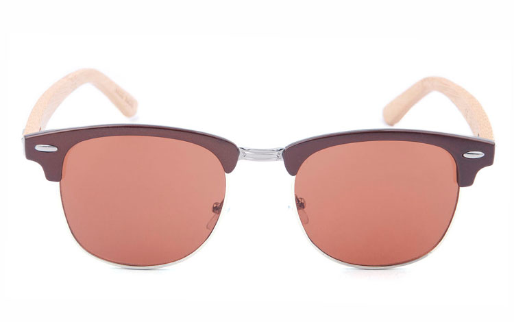Brun solbrille i clubmaster design med bambus arme - accessories.dk - billede 2