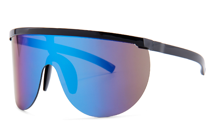 Stor oversized solbrille med blÃ¥-lilla spejlglas.