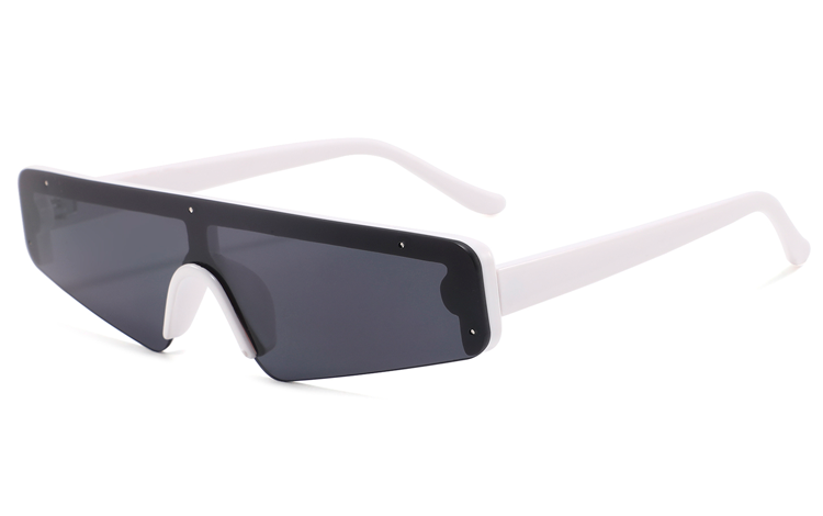 FrÃ¦k smal solbrille i kantet aflangt design