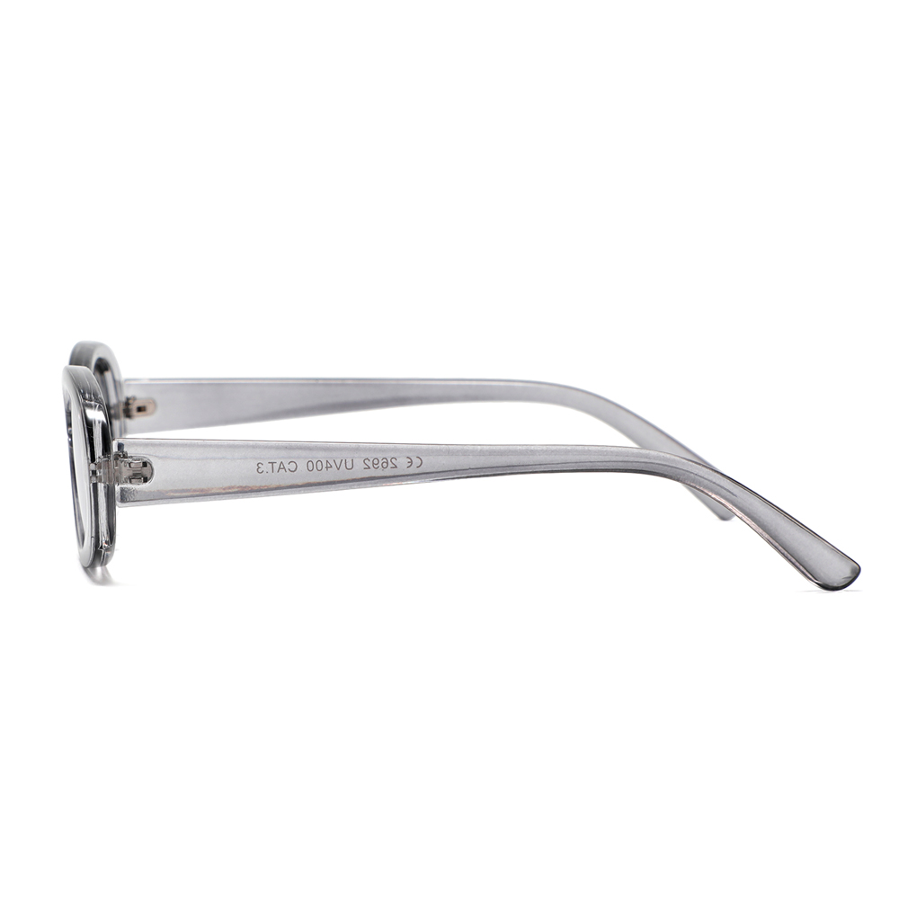 Smuk oval solbrille i transparent grÃ¥ med spejlglas - accessories.dk - billede 3
