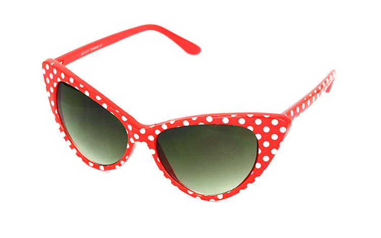 RÃ¸d cateyesolbrille med hvide prikker. LÃ¦kker 30Â´er - 50Â´er stil.