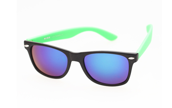 Wayfarer solbrille - Sort / grÃ¸n med multispejl glas.