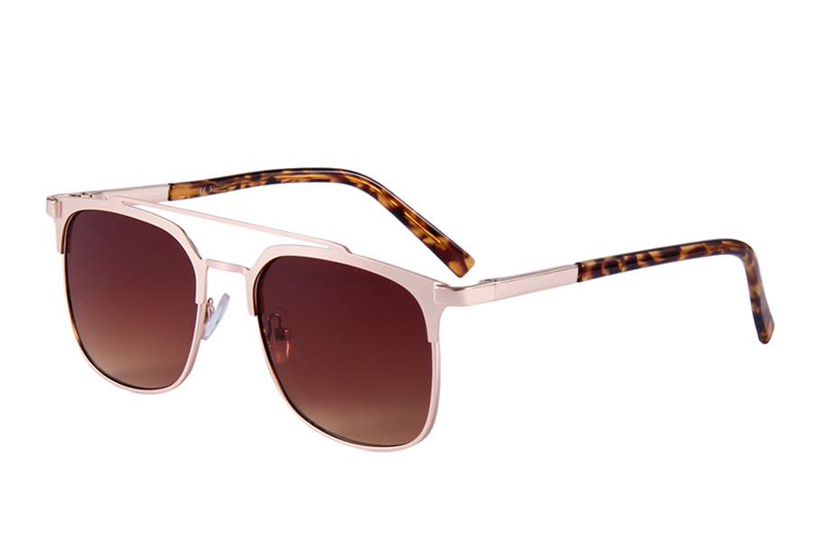 Clubmaster solbrille i lys guldfarvet med lysbrune linser.