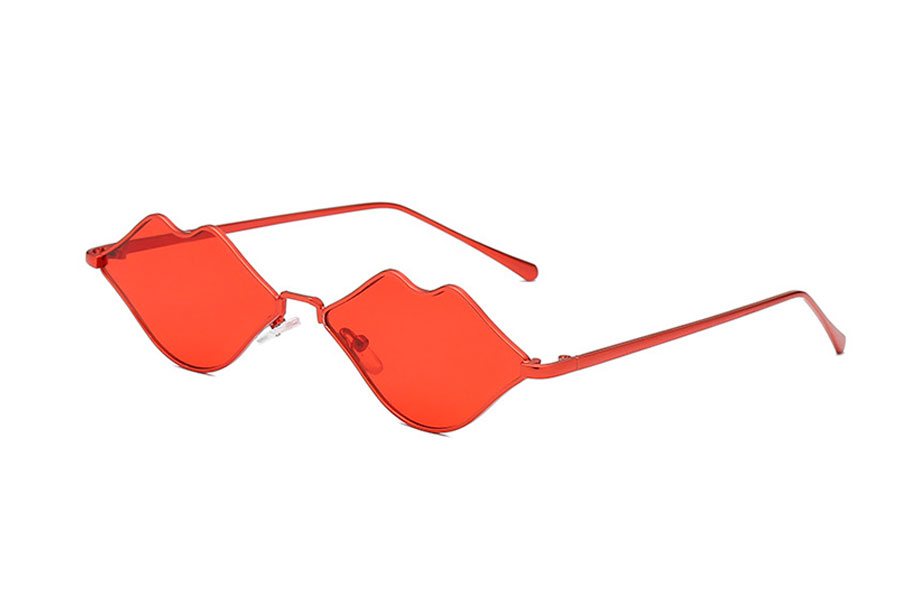 FrÃ¦k lÃ¦be solbrille i rÃ¸dt metal stel med rÃ¸de glas.