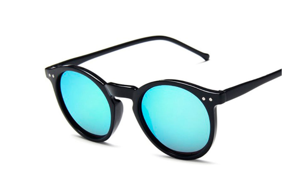 Blank sort solbrille med blÃ¥lige spejlglas