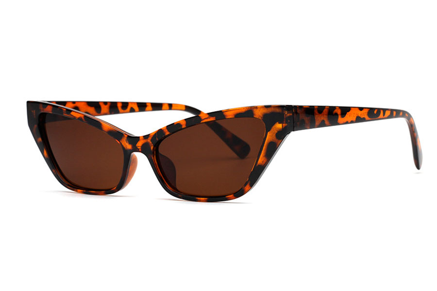 Smal kantet cateye solbrille i spÃ¦ttet design