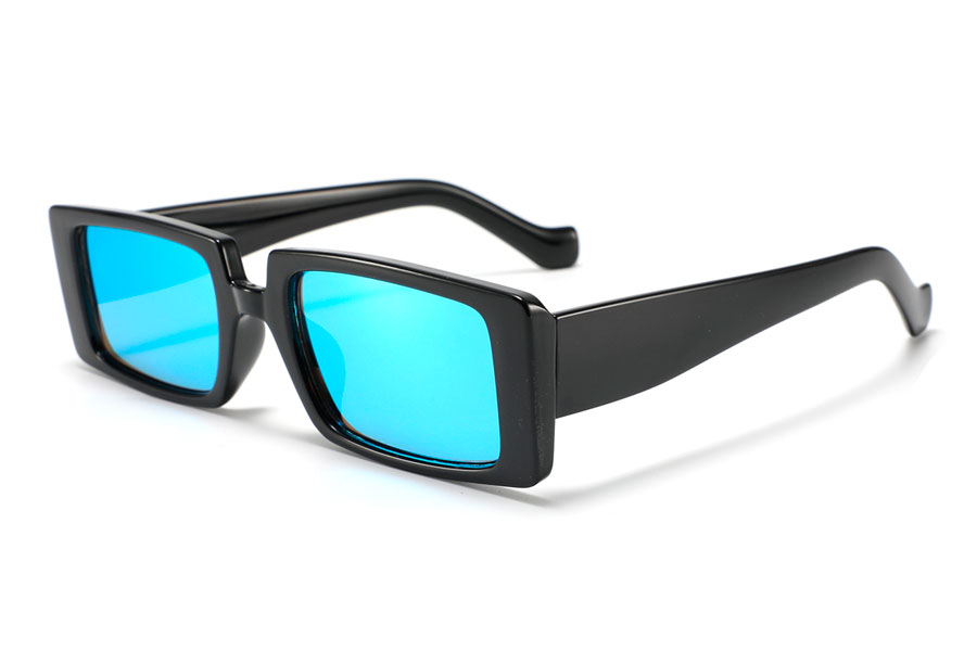 Solbrille i aflangt firkantet design med isblÃ¥ spejlglas