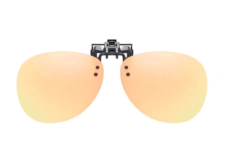 Polaroid clip-on solbrille i orange-gul-fersken spejlglas.