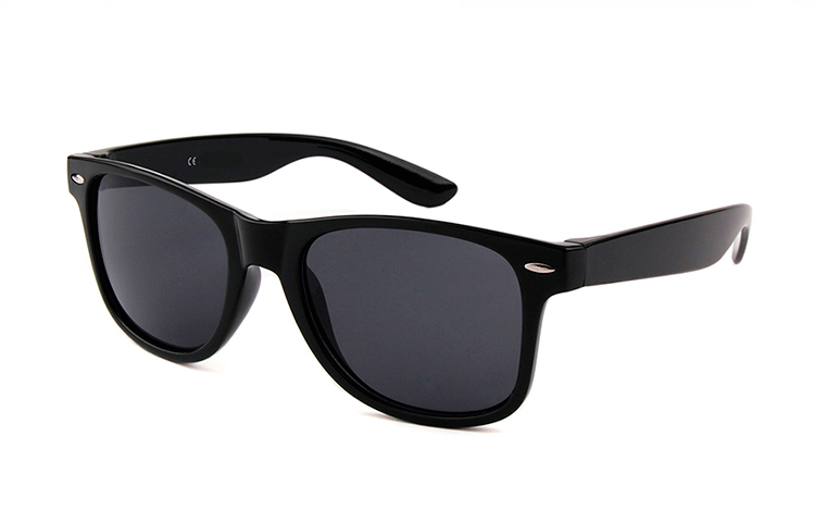 BØRNE solbrille i sort wayfarer stel. - Design nr. 4432