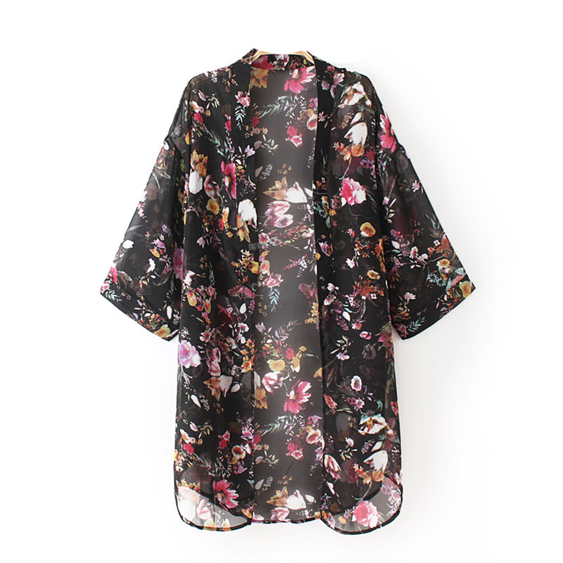 Sort lang kimono med blomster - Design nr. k14
