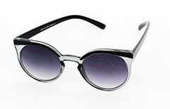 Smokey rund solbrille med sort kant. - Design nr. 1021
