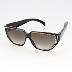 Solbrille i kantet design med pastelfarvet / guldfarvetblomstermÃ¸nster i kanten. - Design nr. 280