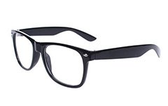 Wayfarer model i sort med klar glas uden styrke. - Design nr. 303